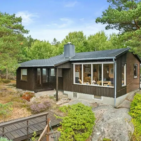 Secluded On Private Peninsula At Eigebrekk Mandal