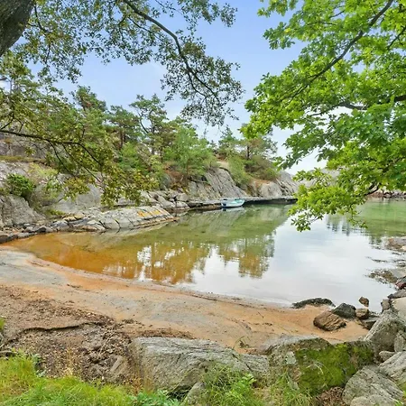 Secluded On Private Peninsula At Eigebrekk Feriehus